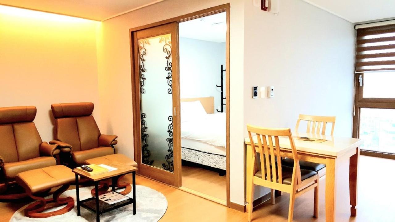 Residence Hotel K Okpo Geoje Exterior foto